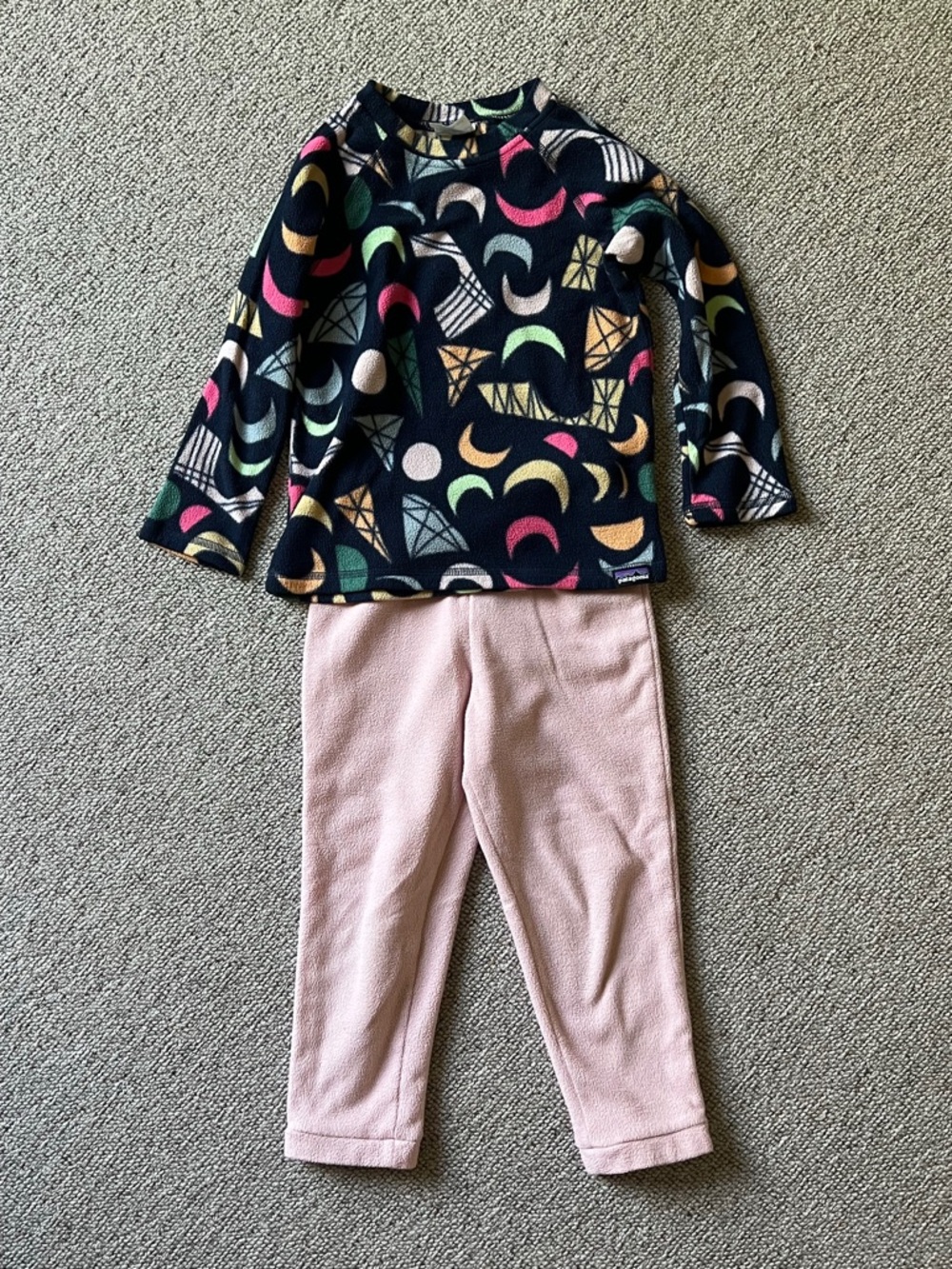 Patagonia Micro D Set, 4T, Navy Fleece Top with Pastel Moon & Geometric Print